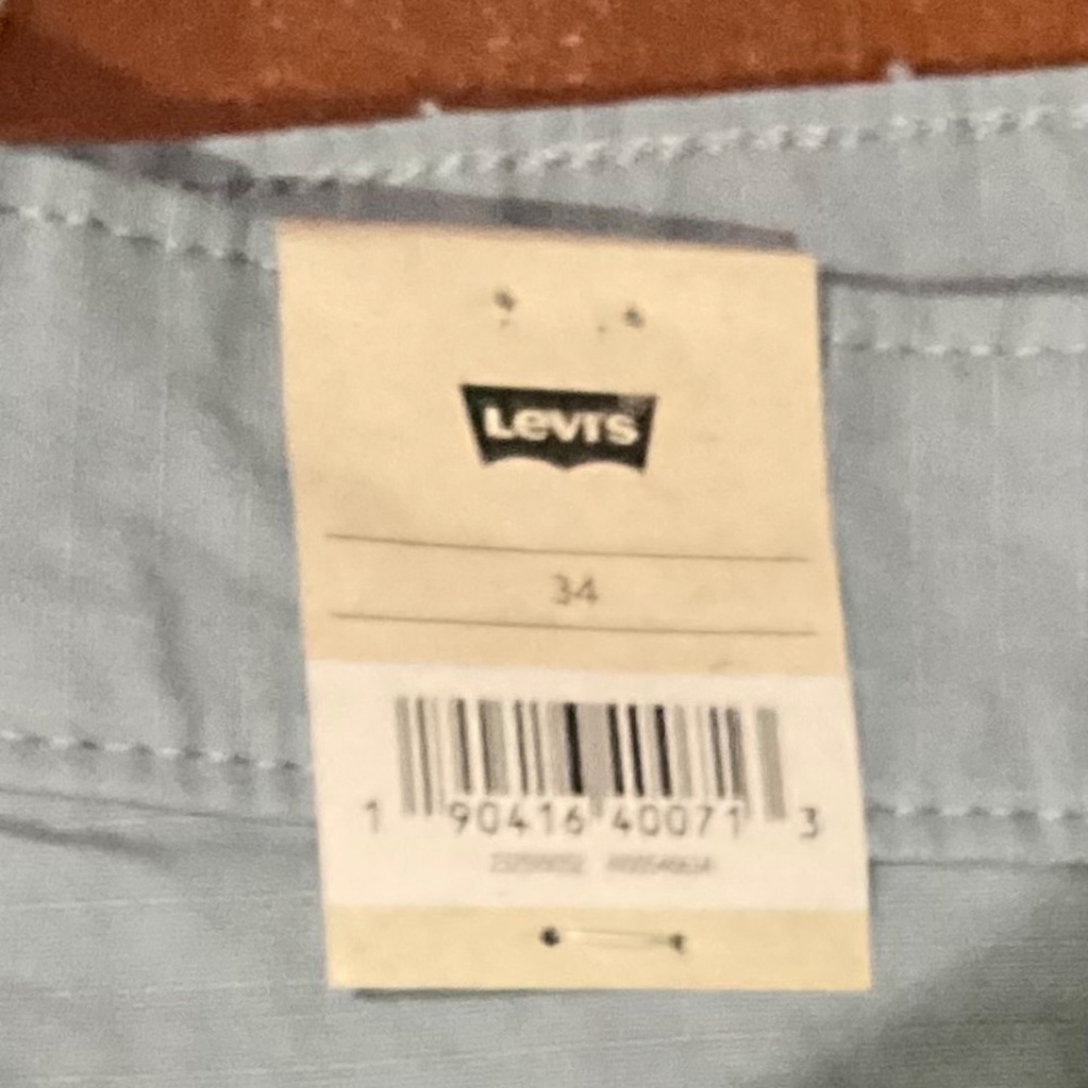 Levi’s Carrier Lt Gray Cargo Shorts Sz 34   NWT - Picture 12 of 12